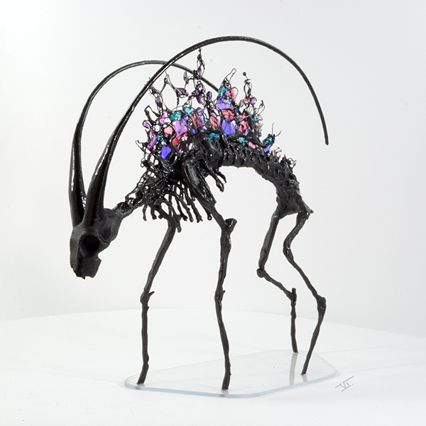 sculpture squelette de chèvre 3/4