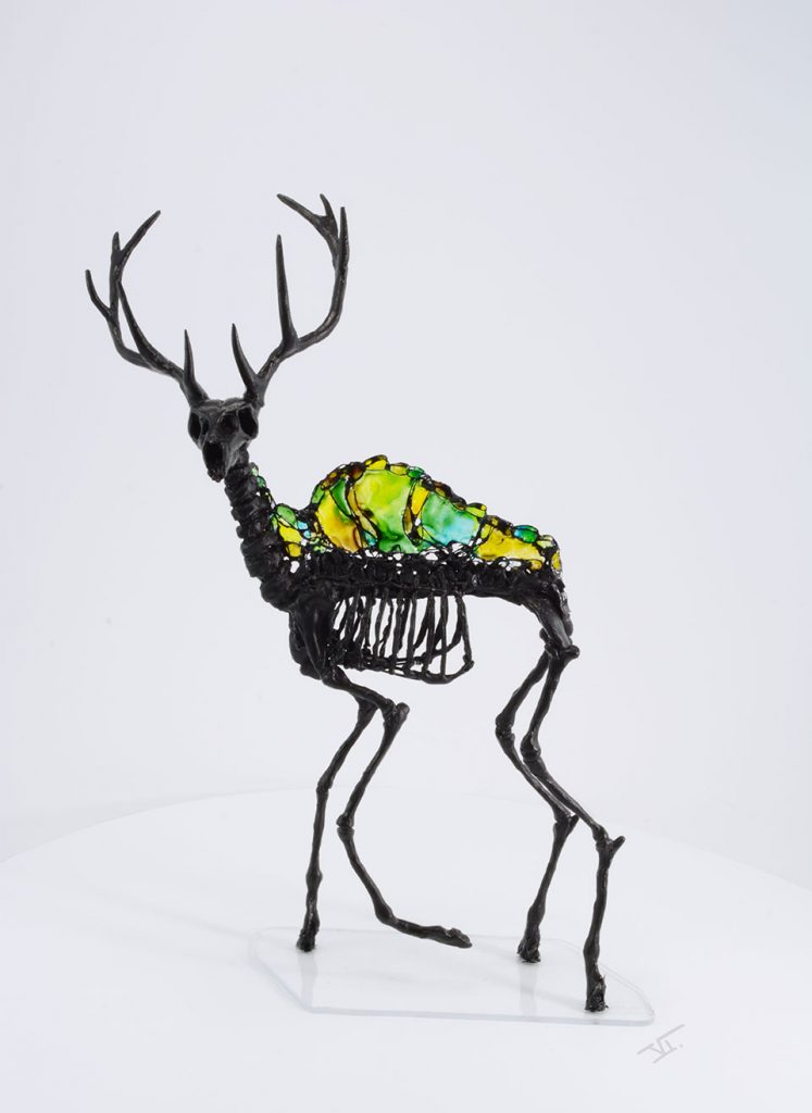 sculpture squelette de cerf face